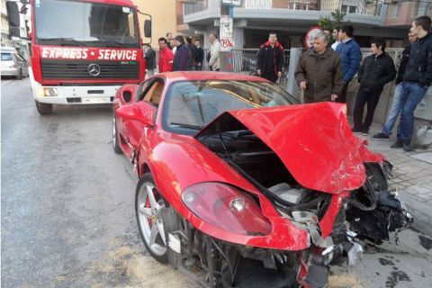 Σμπαράλια η Ferrari του Μετίν!