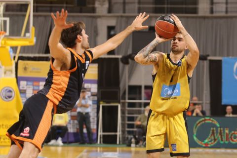 Άρης: Ο Τολιόπουλος έγινε τρίτος σε εύστοχα τρίποντα για τους Θεσσαλονικείς στη Stoiximan Basket League