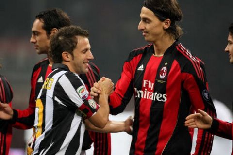 Foto: Jonathan Moscrop - LaPresse
30 10 2010 Milano ( Italia )
Sport Calcio
AC Milan vs Juventus - Campionato TIM Serie A 2010 2011 - Stadio Giuseppe Meazza "San Siro" di Milano
Nella foto: Alessandro Del Piero e Zlatan Ibrahimovic

Photo: Jonathan Moscrop - LaPresse
30 10 2010 Milan ( Italy )
Sport Soccer
AC Milan versus Juventus Football Club - Italian Serie A Soccer League 2010 2011 -  Giuseppe Meazza "San Siro" Stadium Milan
In the Photo: Alessandro Del Piero and Zlatan Ibrahimovic