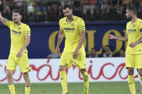 Villareal's Moi Gomez celebrates his goal during the Spanish La Liga soccer match between Villarreal and Real Madrid in the Ceramica stadium in Villarreal, Spain, Sunday, Sept. 1, 2019. (AP Photo/Alberto Saiz)