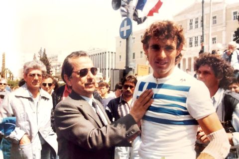 Ο Κανέλλος Κανελλόπουλος στον Γύρο Ελλάδας του 1987, όπου κατέλαβε τη δεύτερη θέση στη γενική κατάταξη. Ο Έλληνας πρωταθλητής είχε επίσης μια πρώτη θέση το 1981 και μια δεύτερη το 1986. 