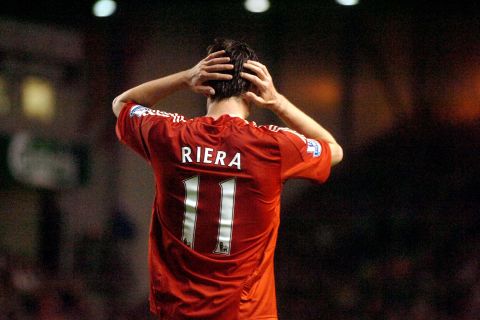 Pic by Jason Roberts......
Liverpool v Arsenal.
Riera holds his head in his hands as Liverpool fail to get three pionts.