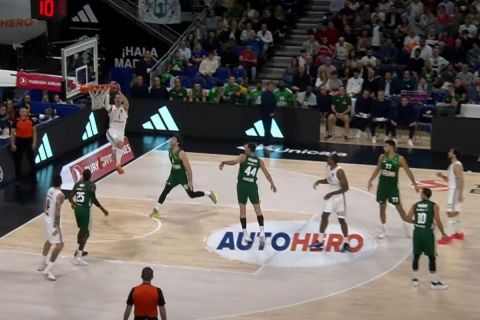 EuroLeague: Η ασίστ του Καμπάσο και το κάρφωμα του Χεζόνια κόντρα στον Παναθηναϊκό στην κορυφή του Top-10 της 4ης αγωνιστικής