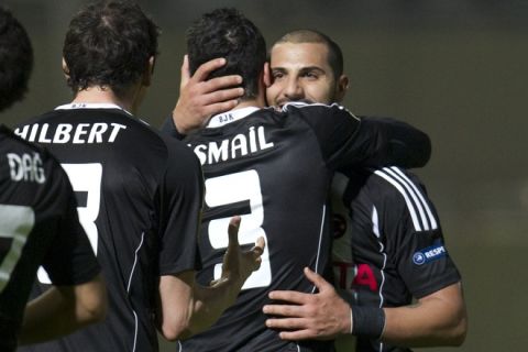 Besiktas midfielder Ricardo Quaresma (R) celebrates with team mates after scoring a goal against Maccabi Tel-Aviv during an UEFA Europa League Group E football match at the Bloomfield Stadium in Tel Aviv on December 1, 2011.  AFP PHOTO / JACK GUEZ (Photo credit should read JACK GUEZ/AFP/Getty Images)