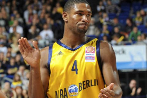 Derrick Byars - in Aktion
 -BBL - Basketball - Bundesliga - Saison 2009-2010 -  - 10. Spieltag -  Alba Berlin gegen Phoenix Hagen am 15.11.2009 in der O2 World Arena in Berlin.
 Foto  Florian Pohl