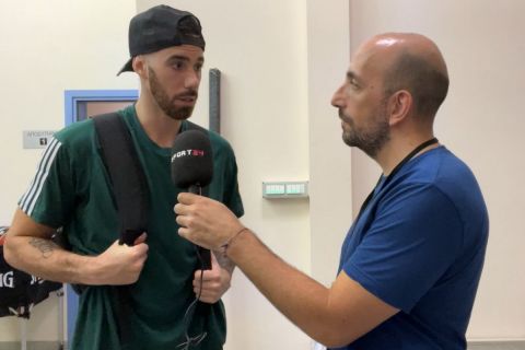 Ο Λούκας Βιλντόσα με τον δημοσιογράφο του SPORT24, Στέφανο Μακρή