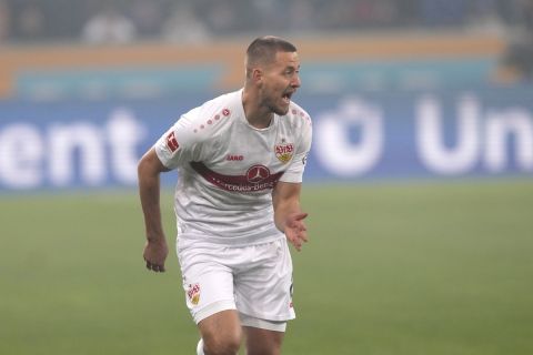 Stuttgart's Waldemar Anton during the German Bundesliga soccer match between TSG 1899 Hoffenheim and VfB Stuttgart in Sinsheim, Germany, Tuesday, Jan. 24, 2023. (AP Photo/Michael Probst)