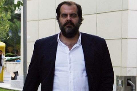 Πατέρας: "Στο σπίτι του κρεμασμένου δεν μιλάνε για σχοινί"