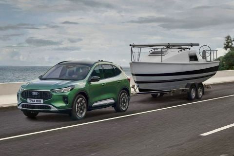 Ford Kuga boat