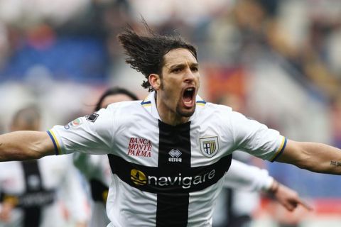 ROME, ITALY - FEBRUARY 27:  Amauri of Parma FC celebrates after scoring his second goal during the Serie A match between AS Roma and Parma FC at Stadio Olimpico on February 27, 2011 in Rome, Italy.  (Photo by Paolo Bruno/Getty Images)