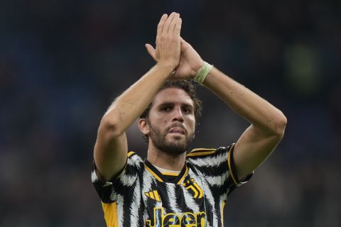 Juventus' Manuel Locatelli celebrates after a Serie A soccer match between AC Milan and Juventus, at the San Siro stadium in Milan, Italy, Sunday, Oct. 22, 2023. Juventus won 1-0. (AP Photo/Luca Bruno)