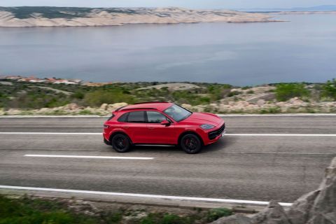 Porsche Cayenne GTS