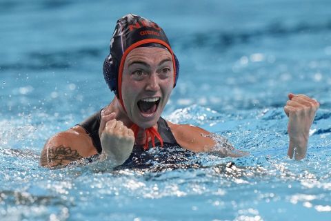 Netherland's Sabrina Van Der Sloot celebrates after scoring against United States during the women's bronze medal water polo match at the 2024 Summer Olympics, Saturday, Aug. 10, 2024, in Paris, France. (AP Photo/Luca Bruno)