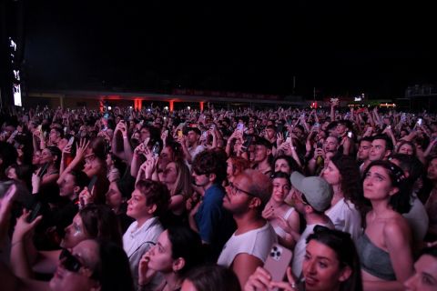 Το μουσικό φαινόμενο Rosalía "χτύπησε" την Αθήνα