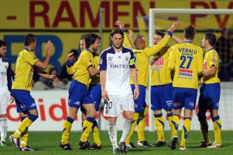 WESTERLO 10/11/2010 SPORT / VOETBAL / FOOTBALL /
KVC WESTERLO - RSC ANDERLECHT RSCA / GUILLAUME GILLET - PAULO HENRIQUE BUT
 / COUPE DE BELGIQUE BELGIAN CUP BEKER VAN BELGIE
 / Picture by VINCENT KALUT  copyright PHOTO NEWS 2010 