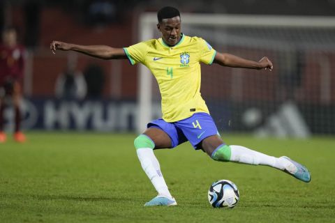 Brazil's Robert Renan winds up to kick a ball during a FIFA U-20 World Cup Group D soccer match against the Dominican Republic at the Malvinas Argentinas stadium in Mendoza, Argentina, Wednesday, May 24, 2023. (AP Photo/Natacha Pisarenko)