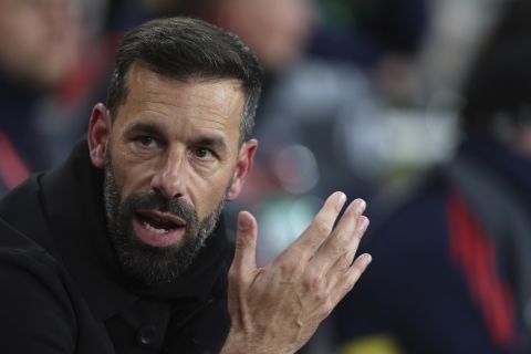 FILE - PSV's head coach Ruud van Nistelrooy reacts before the Europa League soccer match between Arsenal and PSV at Emirates stadium in London, on Oct. 20, 2022. Van Nistelrooy resigned with only one match left to play this season because he did not feel enough support within the team, the Dutch club said Wednesday May 24, 2023. (AP Photo/Ian Walton, File)