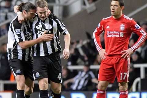 Bildnummer: 07019066  Datum: 11.12.2010  Copyright: imago/Sportimage
Newcastle s first goal scorer Kevin Nolan celebrates with Andy Carroll. Barclays Premier League Newcastle United v Liverpool 11th December, 2010 PUBLICATIONxNOTxINxUK ; Fussball Herren ENGLAND Premier League 2010 2011 Aktion vdig xsp 2010 quadrat 

Image number 07019066 date 11 12 2010 Copyright imago  Newcastle s First Goal Scorer Kevin Nolan Celebrates with Andy Carroll Barclays Premier League Newcastle United v Liverpool 11th December 2010 PUBLICATIONxNOTxINxUK Football men England Premier League 2010 2011 Action shot Vdig  2010 Square  