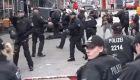 Euro 2024: Το σοκαριστικό VIDEO και η στιγμή που οι αστυνομικοί πυροβολούν τον άνδρα με το αιχμηρό αντικείμενο και τη μολότοφ