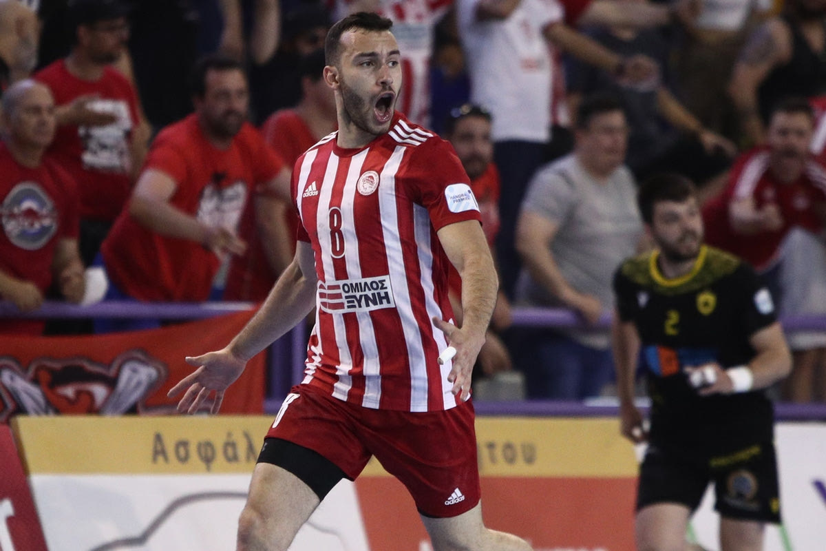 Final Four 2022, το SPORT24 στην άφιξη των φιλάθλων του Ολυμπιακού: Το Βελιγράδι βάφεται κόκκινο