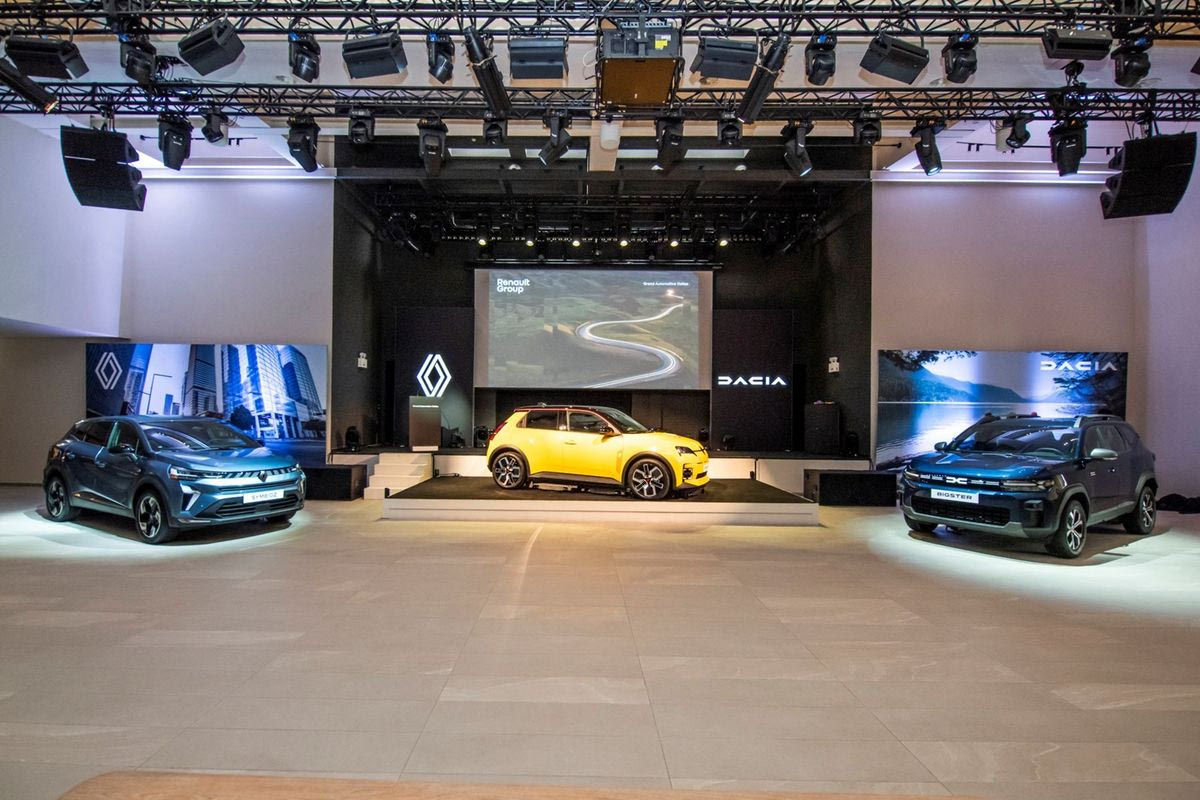Eπιτυχία Dacia και Renault: Στο 1ο Συνέδριο της Grand Automotive Hellas υποδέχτηκαν τα νέα τους μοντέλα